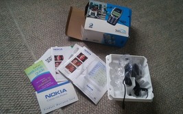 000 Nokia 3360 Original Box Guide Manual Charger Ear Buds - $459.88 MXN