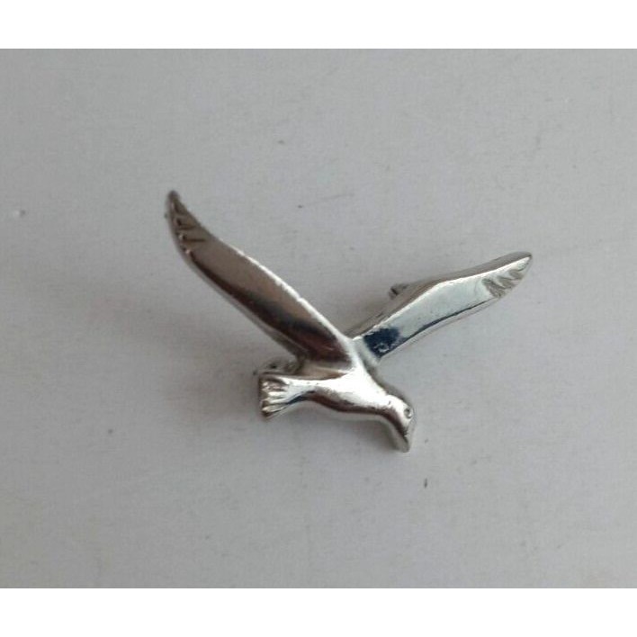 Vintage Silver Flying Seagull Lapel Hat Pin - $10.40