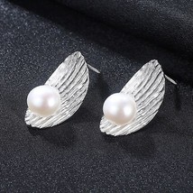 S925 Silver Leaf Stud Earrings Silver Freshwater Pearl Leaf High-End Women's Ear - £31.79 GBP