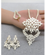 Monet White Enamel Set Pendant Necklace Clip On Earring Luxury  Gold Ton... - $26.72