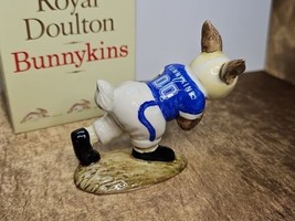 Royal Doulton Touchdown Bunnykins Figurine DB029 Vintage 1984 First Version Blue - £63.84 GBP