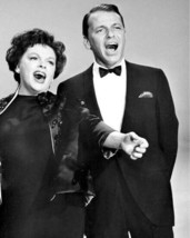 Frank Sinatra sings with Judy Garland on Judy Garland Show 1962 24x30 Poster - $29.99