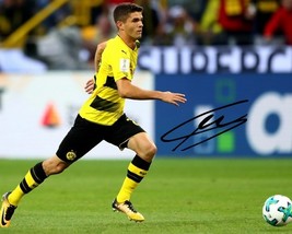 Christian Pulisic Signed Photo 8X10 Rp Autographed Soccer Star ! - £15.97 GBP