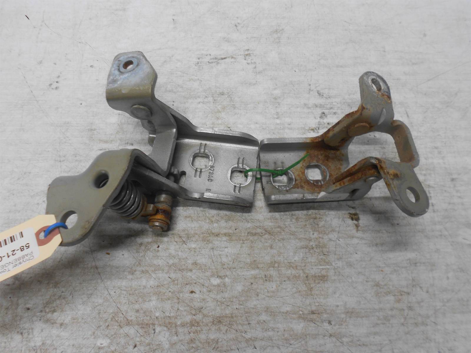 Front Upper Lower Door Hinge RH Passenger Side for Town &amp; Country Grand ... - $63.99