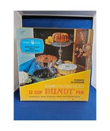 Vintage/NOS Nordic Ware #50335 Avocado Aluminum Bundt Pan  - $40.60 CAD