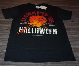 Stranger Things Hawkins 1985 Halloween T-Shirt Netflix Mens Small New w/ Tag - £15.58 GBP
