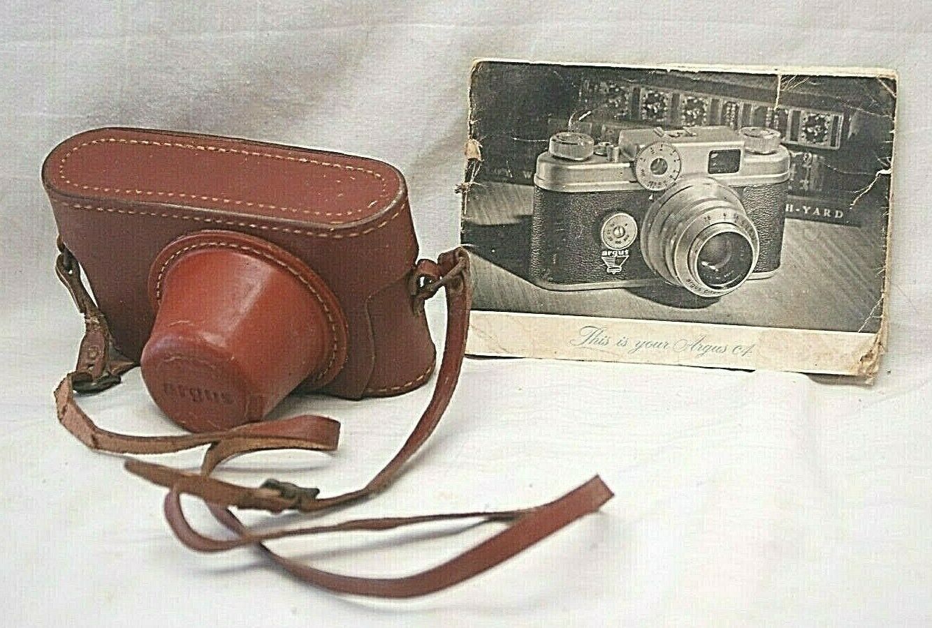 Argus C4 35mm Film Camera Leather Case & Manual Vintage 1953 - £39.10 GBP