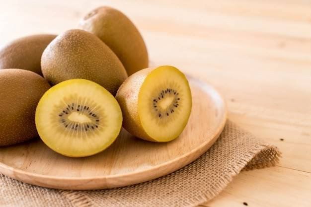 Golden Kiwi Seeds ~ - $2.95