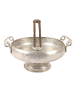 Vintage Hammered Aluminum Nut Bowl with Handles Daffodil Flower Pattern ... - $243.19 MXN