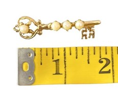Vintage Gold Tone Heart Lock and Key Bar Pin with Faux Pearls Pin Brooch - £15.97 GBP