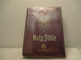 Vintage United Auto Workers UAW Local 12 Holy Family Heirloom Catholic Bible New - £27.12 GBP