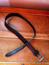 Levis Dark Brown Genuine Leather Size Large 30-32 Belt w Brushed Nickle Buckle – - £8.99 GBP