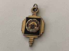 Goshen Highschool Indiana Vintage Charm Pendant Marked Kinney - $126.75 MXN