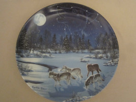 Wolf Collector Plate Midnight Track Cynthie Fisher Sentinels Of The Sky Wolves - £15.98 GBP
