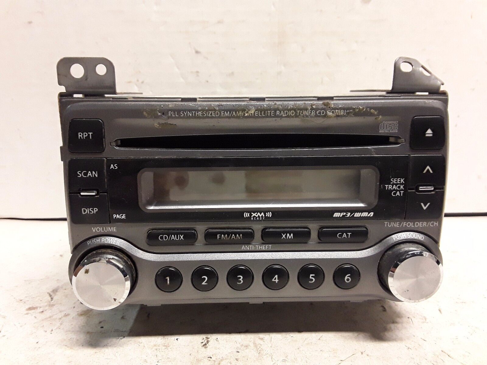 Primary image for 06 07 08 Suzuki Grand Vitara AM FM CD radio receiver 39101-54J00 OEM
