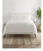ienjoy Home Premium Ultra Soft Damask Pattern 3 Pc King Coverlet Set T4103492 - $54.40