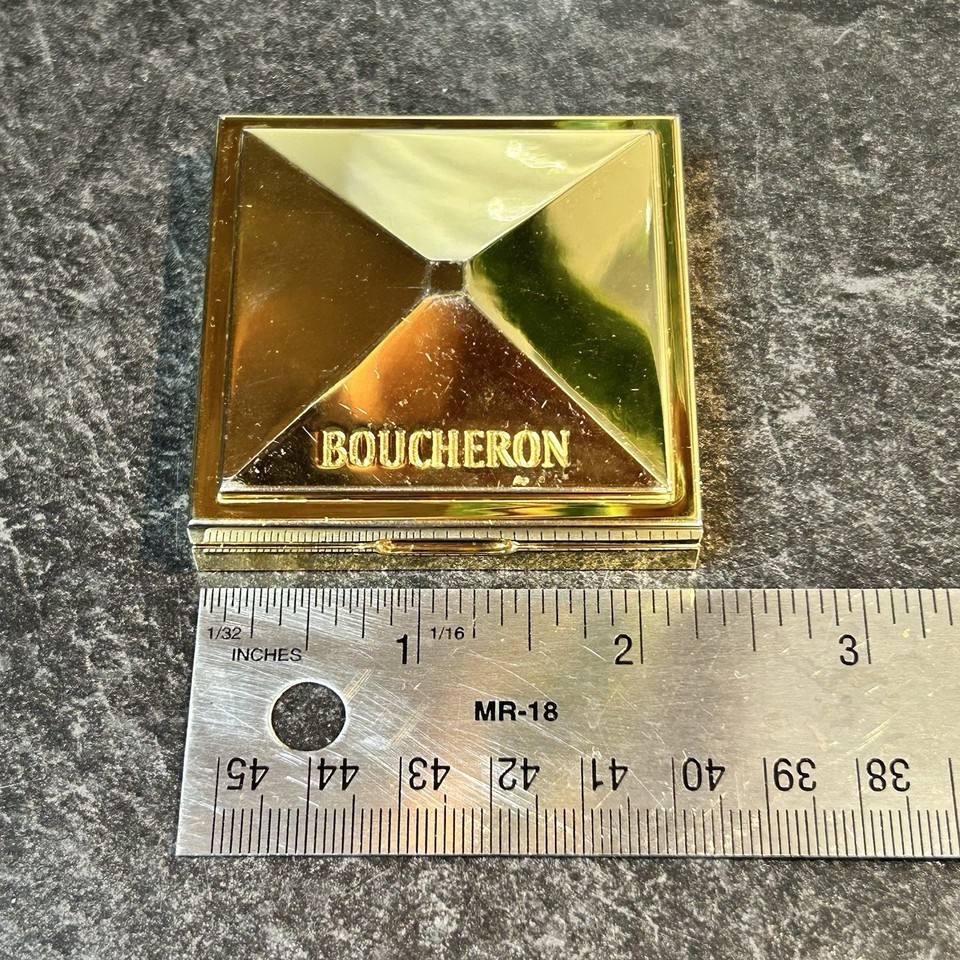 Vintage Boucheron For Women Solid Perfume Hinged Gold Compact 5.5g RARE Item image 7