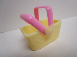 My Little Pony MLP G3 Accessory Replacement Yellow &amp; Pink Berry Basket - £4.78 GBP