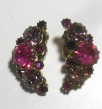 Vintage Signed Weiss Pink &amp; Clear Prong-set Rhinestone Clip-on Earrings 1.1/4&quot; - £27.60 GBP