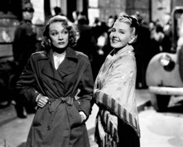 A Foreign Affair 1948 Marlene Dietrich in trench coat &amp; Jean Arthur 8x10 photo - £7.66 GBP