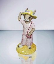 Royal Doulton Bunnykins Sightseer Figurine DB215 Vintage 1999 ICC Exclusive - $49.49