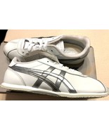 New Asics Women&#39;s White/Silver Style QL883 - Size 6 - $25.46 CAD