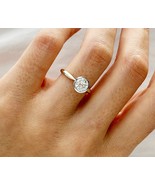 Lab diamond engagement ring, Round diamond ring, two tone gold engagemen... - €902,06 EUR+ Lab diamond engagement ring, Round diamond ring, two tone gold engagemen... - €902,06 EUR+