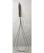 Vintage Wire Rug Carpet Beater Primitive Wire Design Wood Handle 29&quot; Long - $13.86