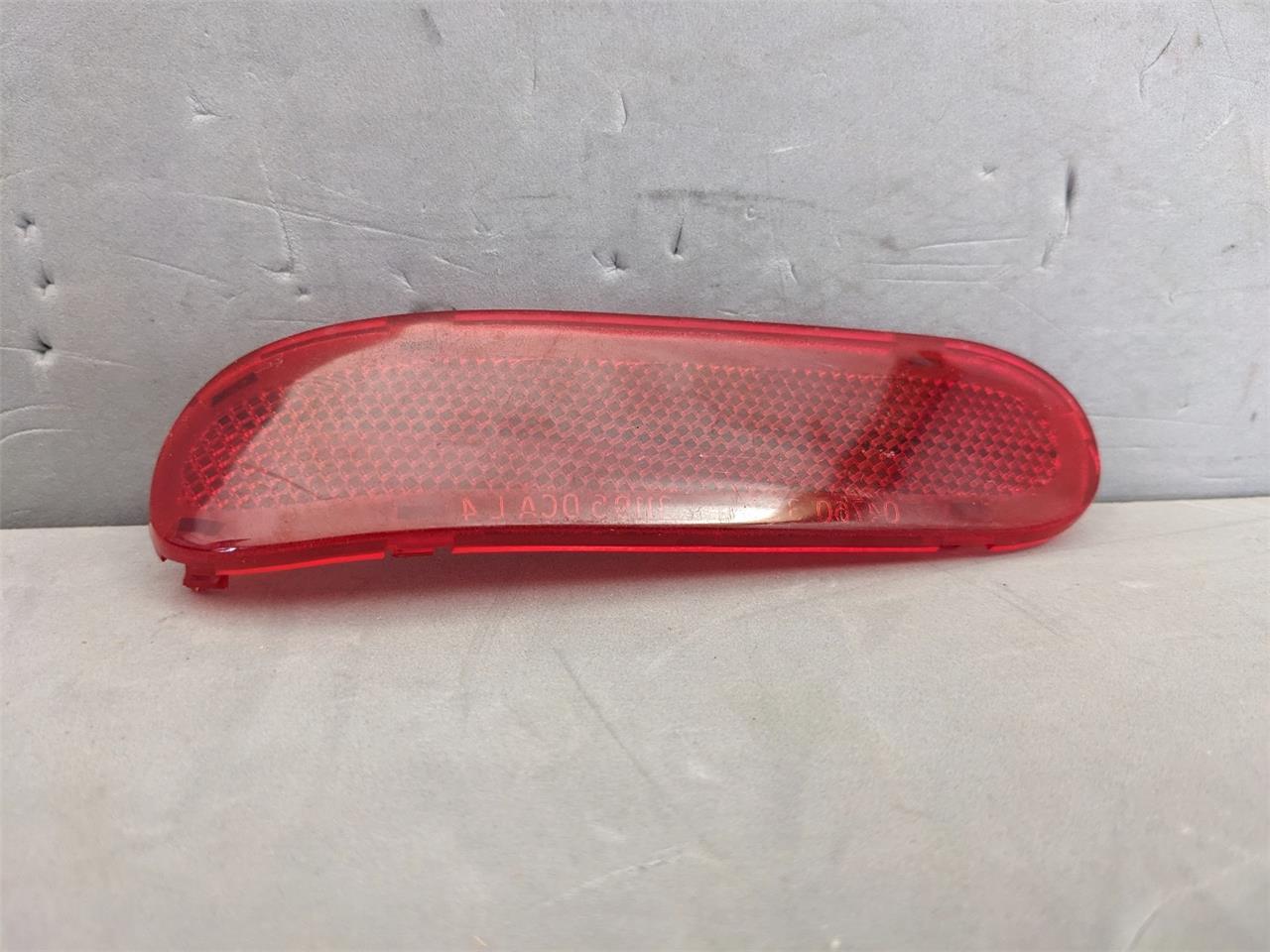 OEM 1998-2004 Dodge Chrysler Driver Left Side Door Panel Courtesy Reflector - $24.74