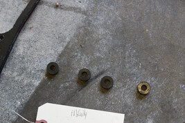 03-06 INFINITI G35 SEDAN INTAKE MANIFOLD SPACER  R543 image 3