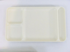 Tupperware Almond Vtg USA Made Cafeteria Picnic Lunch Plate Divided Trays (4) - $14.85