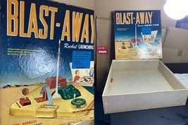 Blast Away Hasbro Toy Game Rocket Launching Station Works Fun Vintage - £78.69 GBP