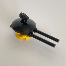 LEGO Yellow 4032 Plate Round 2x2 Axle Hole Double Cannon Cover Weapon Assembled - £2.39 GBP