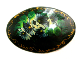 Vintage Hand Painted Floral Design Oval Pin Black Wood Artist Signed Pin... - $553.18 MXN