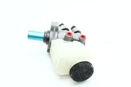 2003-2005 INFINITI FX35 FX45 BRAKE MASTER CYLINDER WITH RESERVOIR TANK H1801 image 6