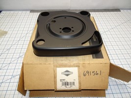 Briggs &amp; Stratton 807857 Air Filter Base Plate 691561 Box is Ugly OEM - $29.01