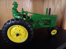 Vintage 1986 JOHN DEERE &quot;A&quot; Tractor, ERTL Model 557- 8614 40TH Anniversa... - £34.42 GBP