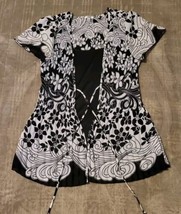 Nicola Shirt Women&#39;s Medium Black And White Geometric  Layered Tiered  - $7.69