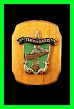 Unique Large Vintage US Naval Wooden Plaque w/ USS Simon Lake AS 33 Crest Badge  - £35.02 GBP