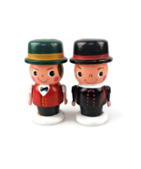 Waiter salt and pepper shakers vintage novelty wooden chef shakers - €17,63 EUR