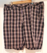 VANS Off The Wall Mens 36 Black Checkered Shorts - $20.85