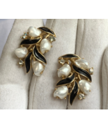 Vtg Trifari Baby Tooth Pearl Earrings Fashion Jewelry Enamel Rhinestone ... - £234.61 GBP