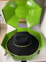 RCC Smsll Cowboy Hat With Neon Green Hat Box - Size 6 (21 Inch) - £59.78 GBP