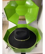 RCC Smsll Cowboy Hat With Neon Green Hat Box - Size 6 (21 Inch) - £58.60 GBP
