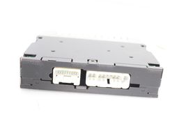 00-02 TOYOTA CELICA AMPLIFIER Q7344 image 9