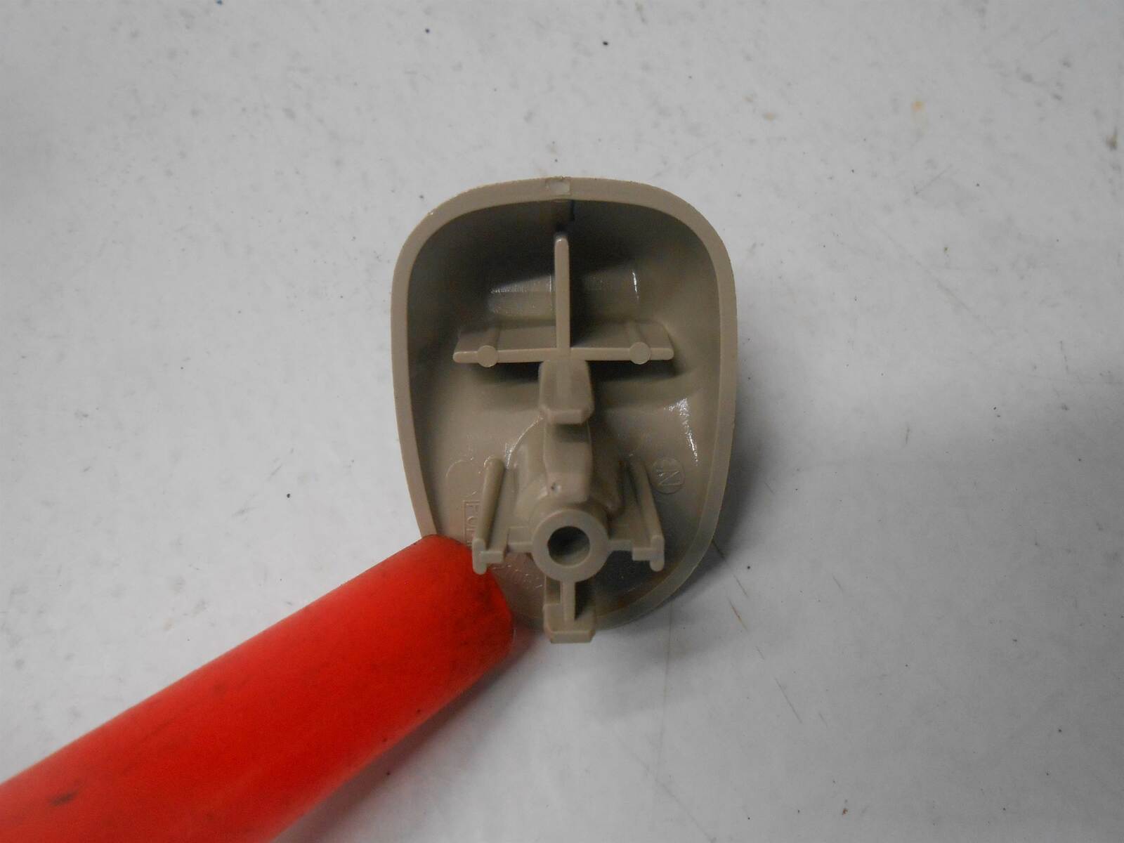 2004 Chevrolet Silverado 1500 Sun Visor Hook Right RH or Left LH Item image 7