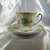 Royal Standard Footed Teacup in Hedgerow # 21776 - £11.00 GBP