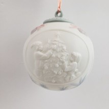 1995 Lladro Annual Christmas Ball Ornament Bisque Porcelain Shepherds Tree Decor - $18.03