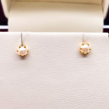 22ct Yellow Gold Children&#39;s Freshwater Pearl Claw Stud Earrings 4.6mm - $198.10
