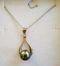 Genuine 9mm Tahitian Black Pearl, Blue/Green Hue, on Sterling Silver Necklace - £79.89 GBP